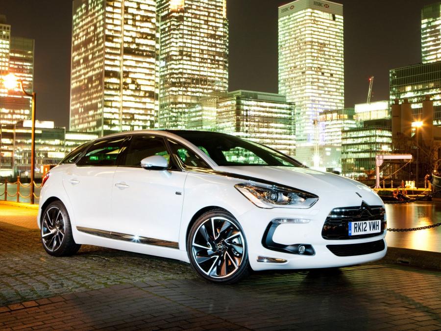  Citroen DS5 HYbrid4 2011 года  (UK) (фото 3 из 3)